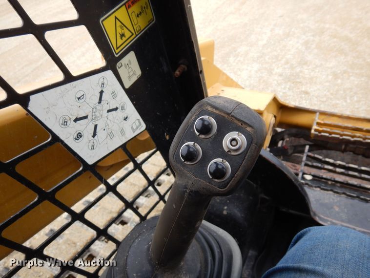 image for item KU9878 2014 Caterpillar 289D  tracked skid steer loader