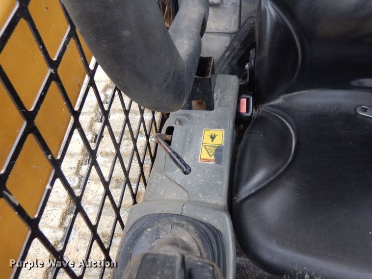 image for item KU9878 2014 Caterpillar 289D  tracked skid steer loader