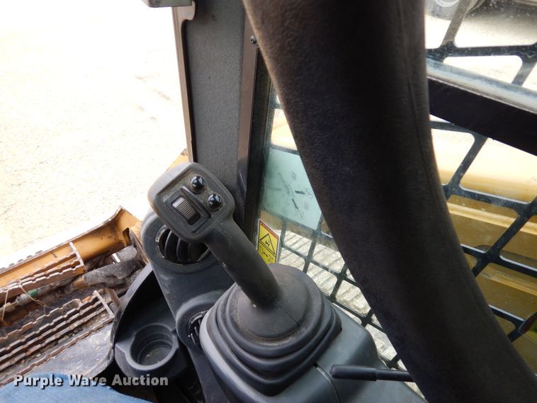 image for item KU9879 2017 Caterpillar 279D  tracked skid steer loader