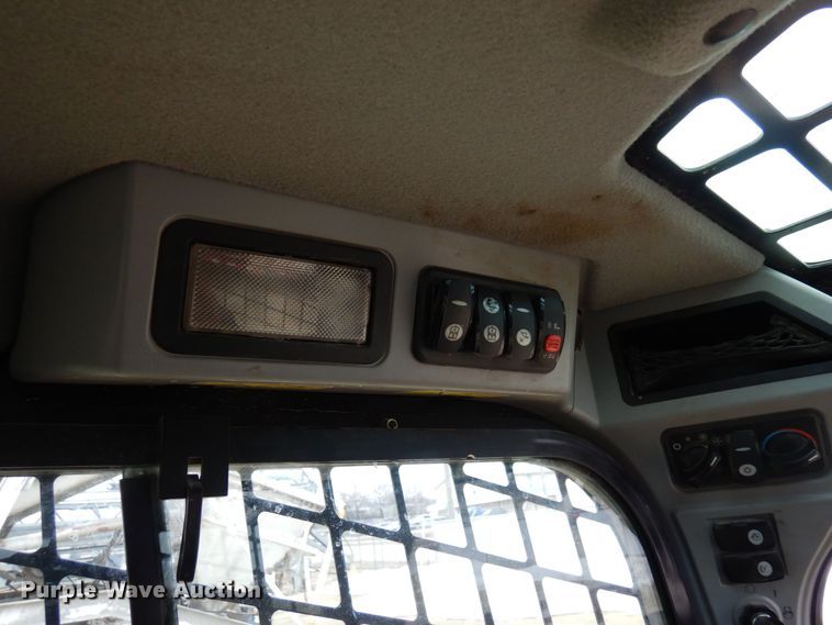 image for item KU9879 2017 Caterpillar 279D  tracked skid steer loader