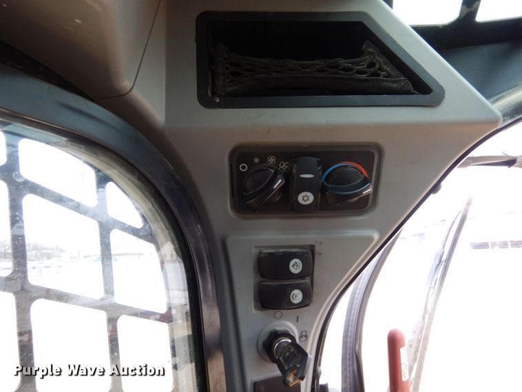 image for item KU9879 2017 Caterpillar 279D  tracked skid steer loader