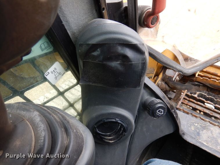 image for item KU9879 2017 Caterpillar 279D  tracked skid steer loader