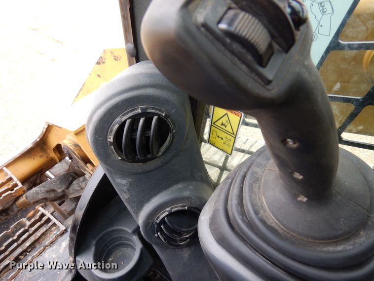 image for item KU9879 2017 Caterpillar 279D  tracked skid steer loader