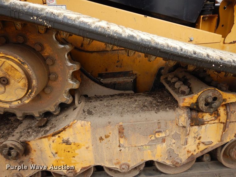 image for item KU9879 2017 Caterpillar 279D  tracked skid steer loader