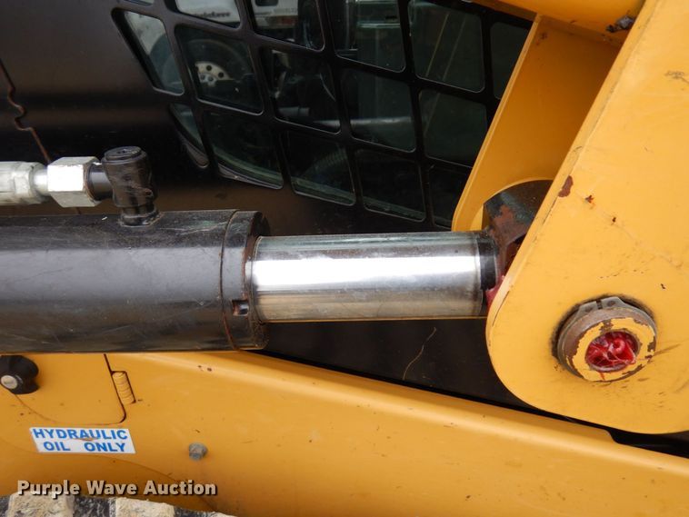 image for item KU9880 2016 Caterpillar 279D  tracked skid steer loader