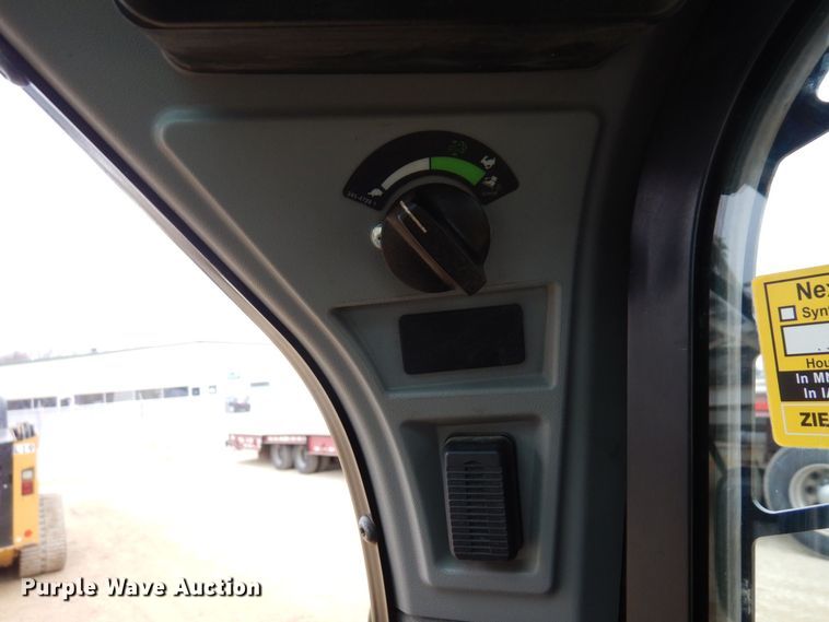 image for item KU9880 2016 Caterpillar 279D  tracked skid steer loader