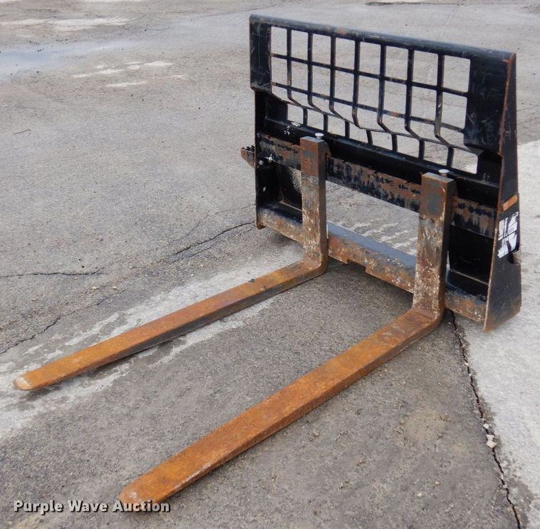 image for item KU9892 Caterpillar 48" W skid steer forks