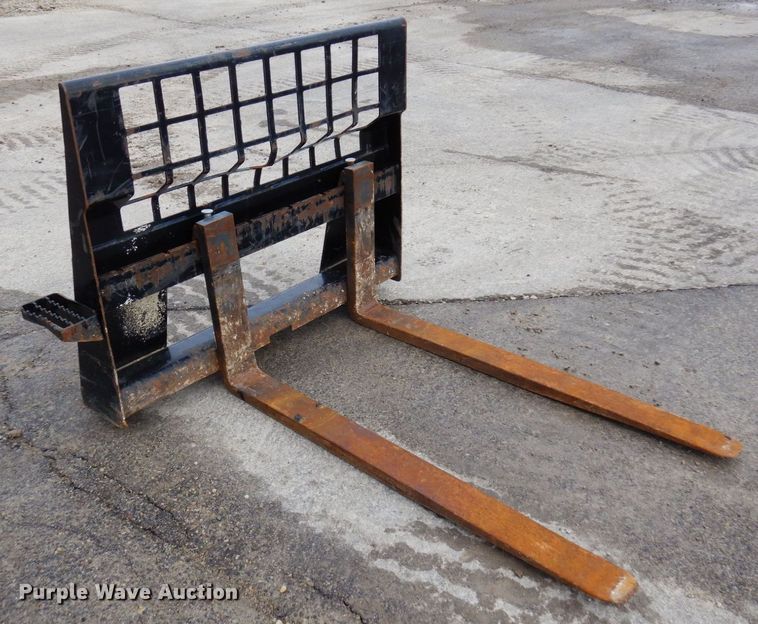 image for item KU9892 Caterpillar 48" W skid steer forks