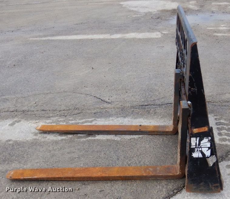 image for item KU9892 Caterpillar 48" W skid steer forks