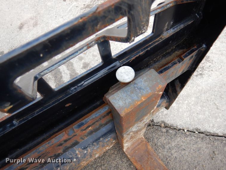 image for item KU9892 Caterpillar 48" W skid steer forks