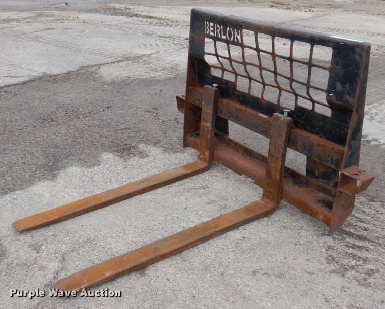 image for item KU9893 Berlon 47" W skid steer forks