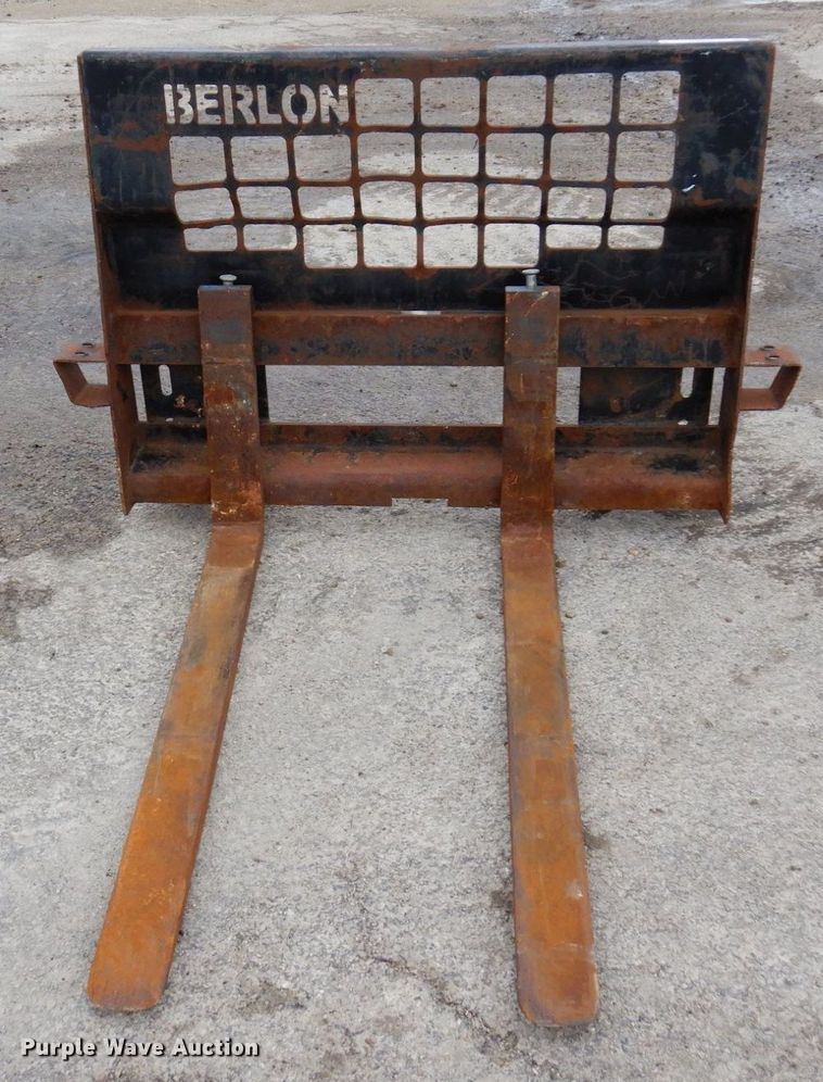 image for item KU9893 Berlon 47" W skid steer forks
