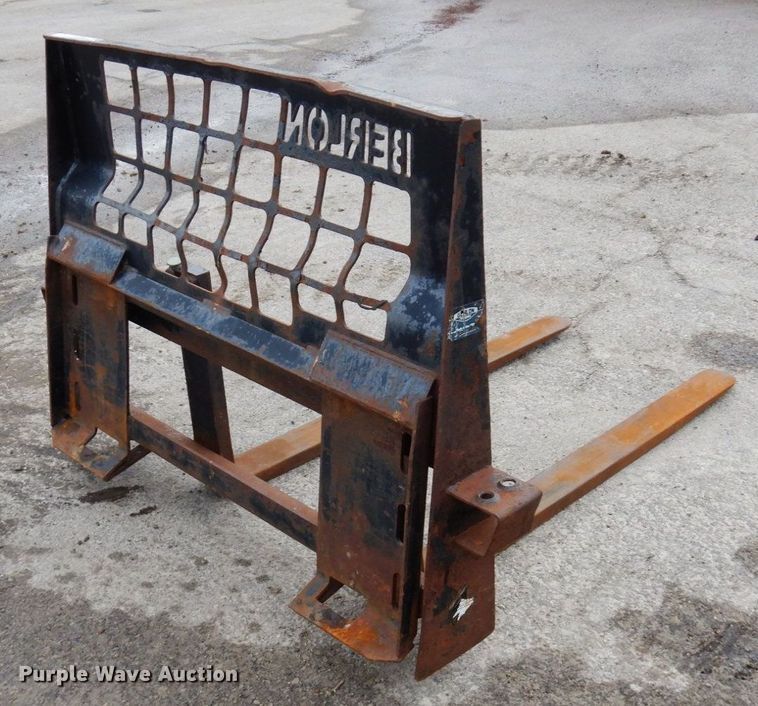 image for item KU9893 Berlon 47" W skid steer forks