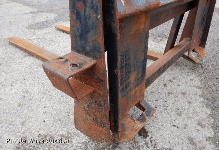 image for item KU9893 Berlon 47" W skid steer forks