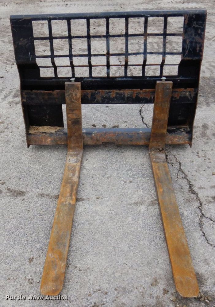 image for item KU9894 47" L skid steer forks