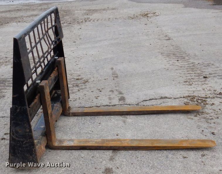 image for item KU9894 47" L skid steer forks