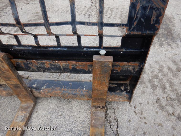 image for item KU9894 47" L skid steer forks