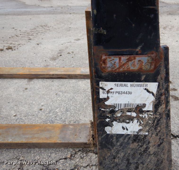 image for item KU9894 47" L skid steer forks