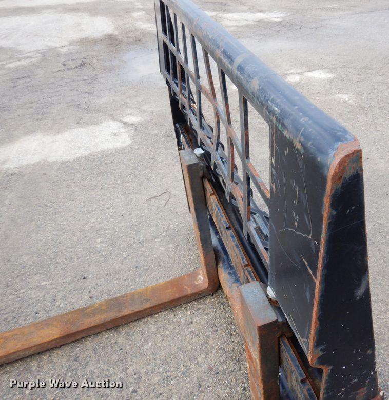 image for item KU9895 47" L skid steer forks