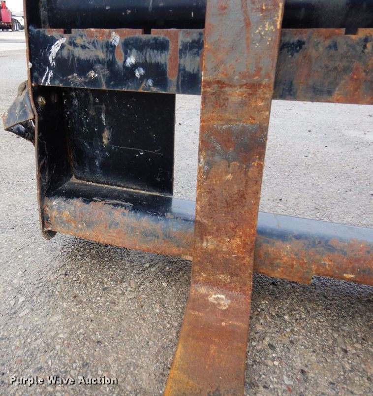 image for item KU9895 47" L skid steer forks