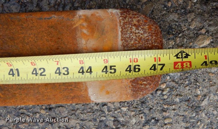 image for item KU9895 47" L skid steer forks