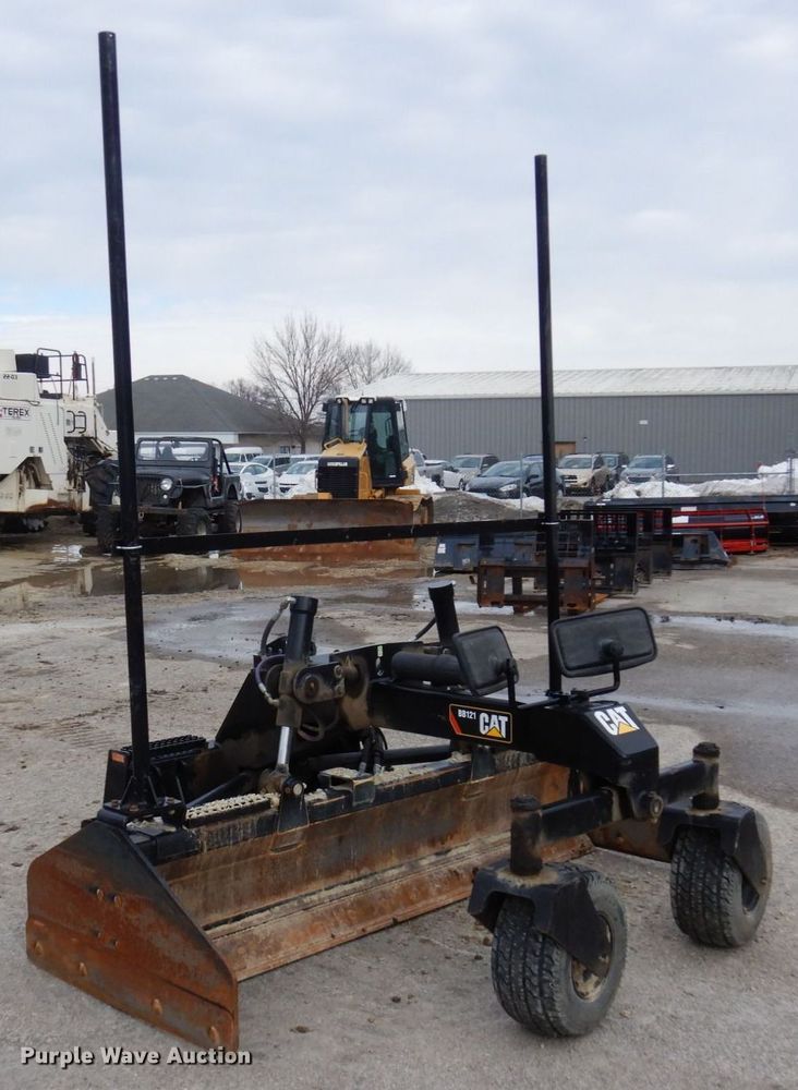 image for item KU9896 2018 Caterpillar BB121  86" W box blade