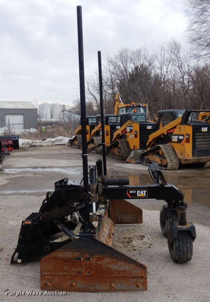 image for item KU9896 2018 Caterpillar BB121  86" W box blade