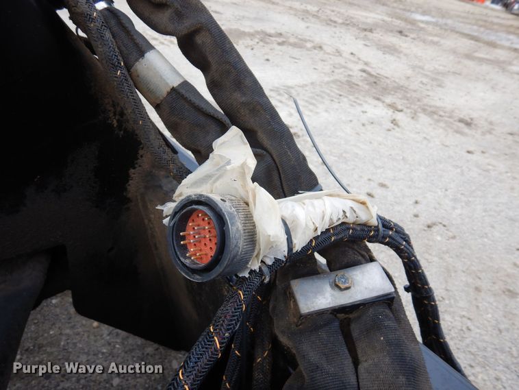 image for item KU9896 2018 Caterpillar BB121  86" W box blade