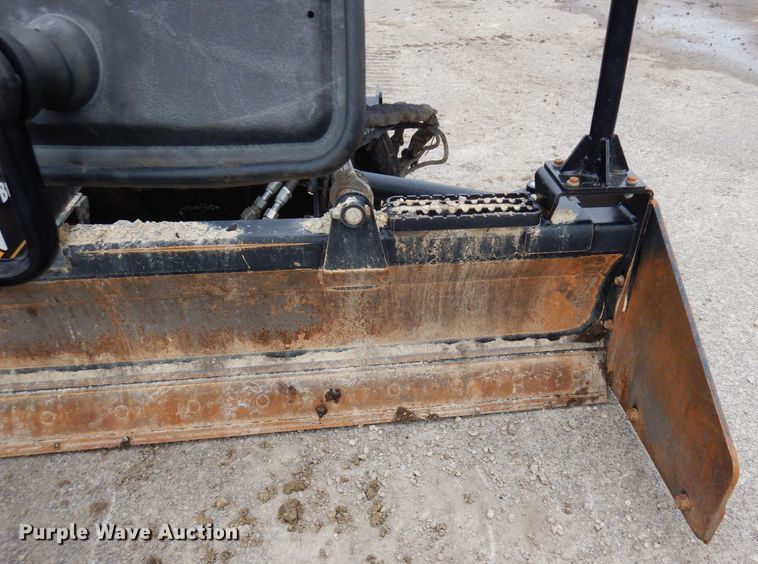 image for item KU9896 2018 Caterpillar BB121  86" W box blade