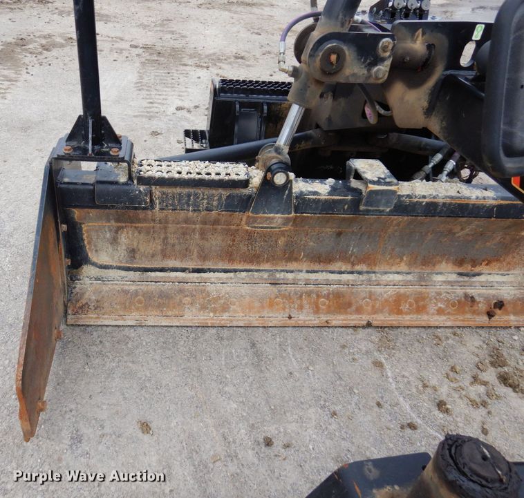 image for item KU9896 2018 Caterpillar BB121  86" W box blade