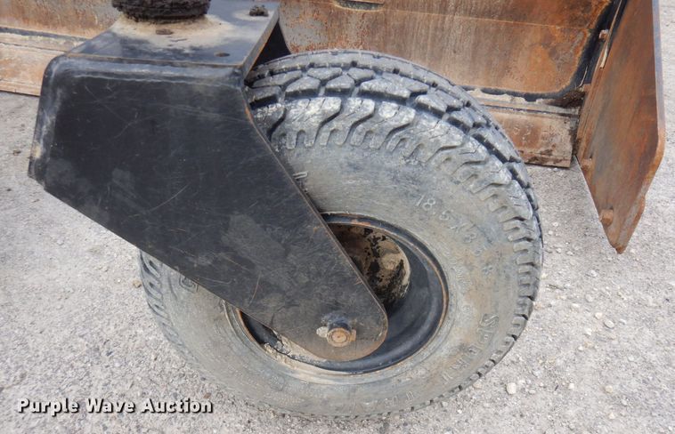 image for item KU9896 2018 Caterpillar BB121  86" W box blade