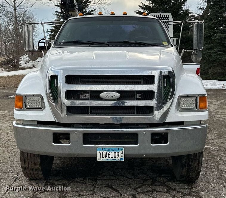 image for item KU9907 2007 Ford F750 Super Duty  utility / service truck