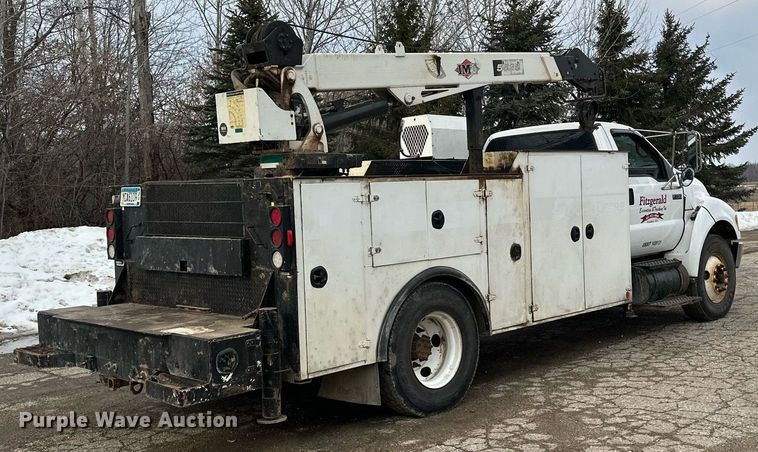 image for item KU9907 2007 Ford F750 Super Duty  utility / service truck