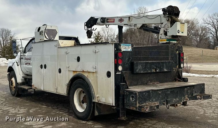 image for item KU9907 2007 Ford F750 Super Duty  utility / service truck