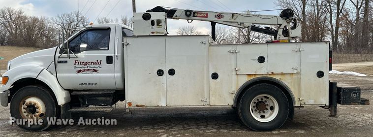 image for item KU9907 2007 Ford F750 Super Duty  utility / service truck