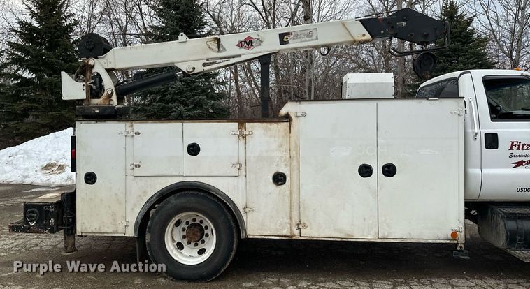 image for item KU9907 2007 Ford F750 Super Duty  utility / service truck