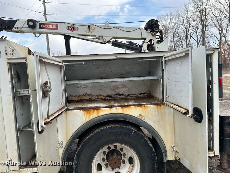 image for item KU9907 2007 Ford F750 Super Duty  utility / service truck