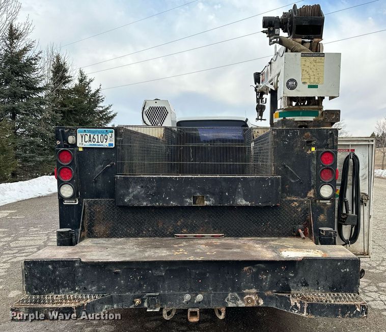 image for item KU9907 2007 Ford F750 Super Duty  utility / service truck