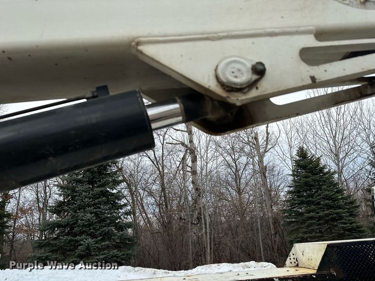 image for item KU9907 2007 Ford F750 Super Duty  utility / service truck