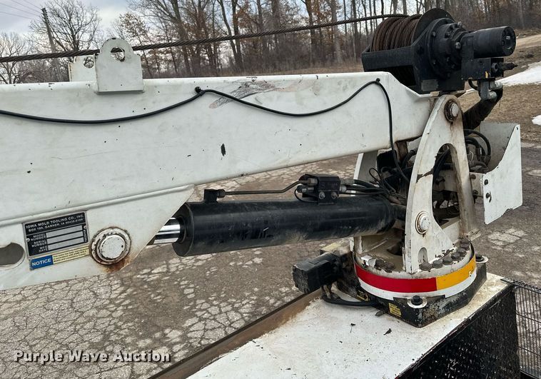 image for item KU9907 2007 Ford F750 Super Duty  utility / service truck