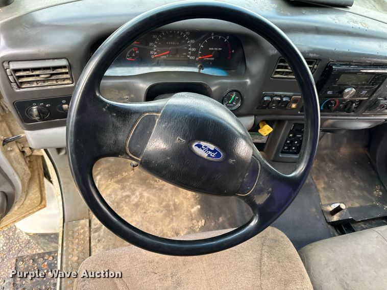 image for item KU9907 2007 Ford F750 Super Duty  utility / service truck