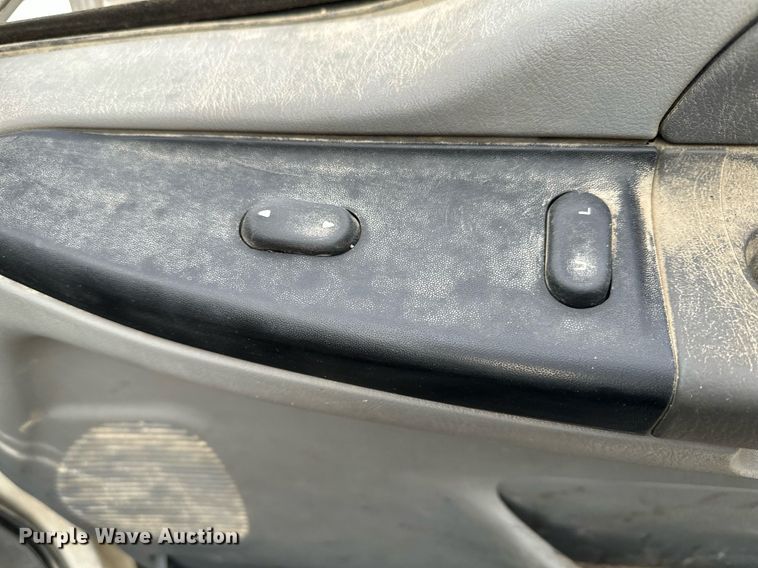 image for item KU9907 2007 Ford F750 Super Duty  utility / service truck