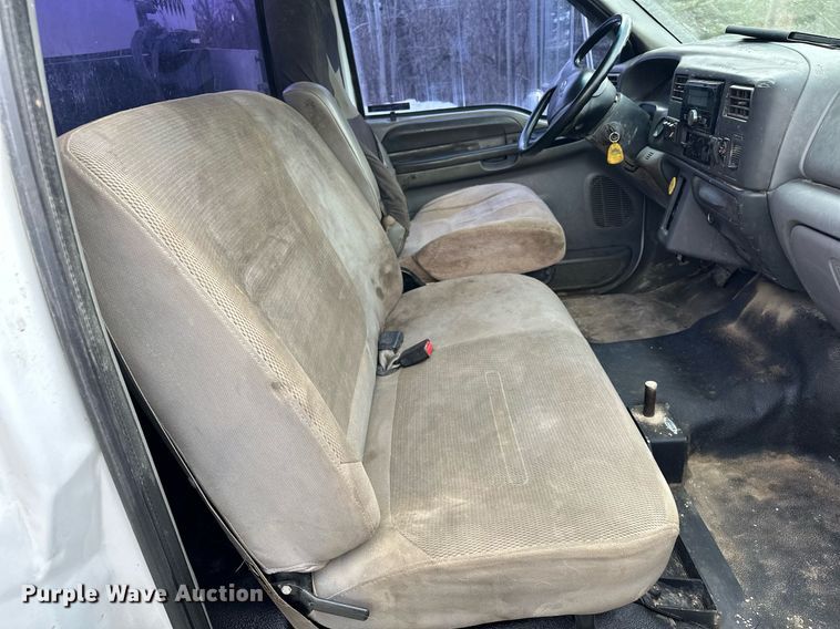 image for item KU9907 2007 Ford F750 Super Duty  utility / service truck