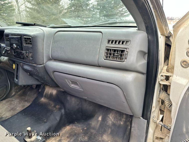 image for item KU9907 2007 Ford F750 Super Duty  utility / service truck