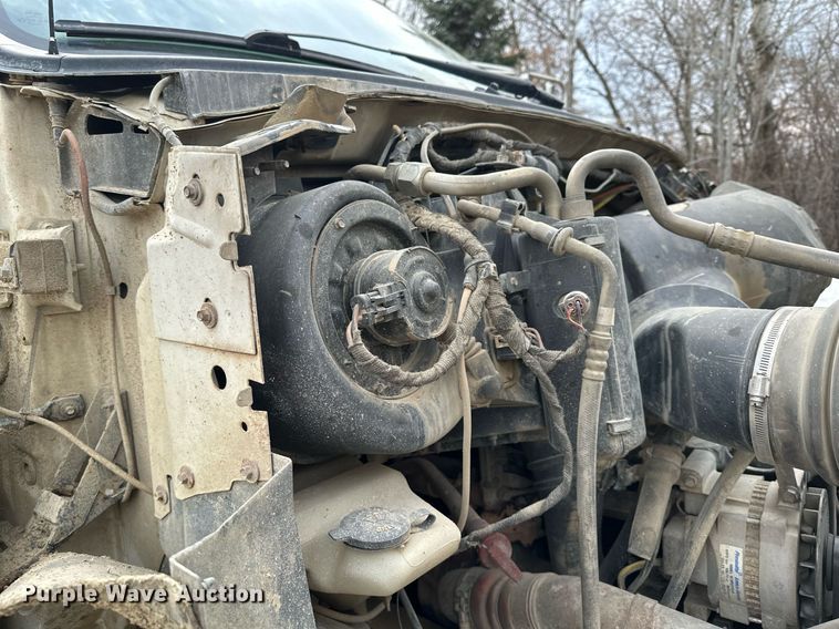 image for item KU9907 2007 Ford F750 Super Duty  utility / service truck