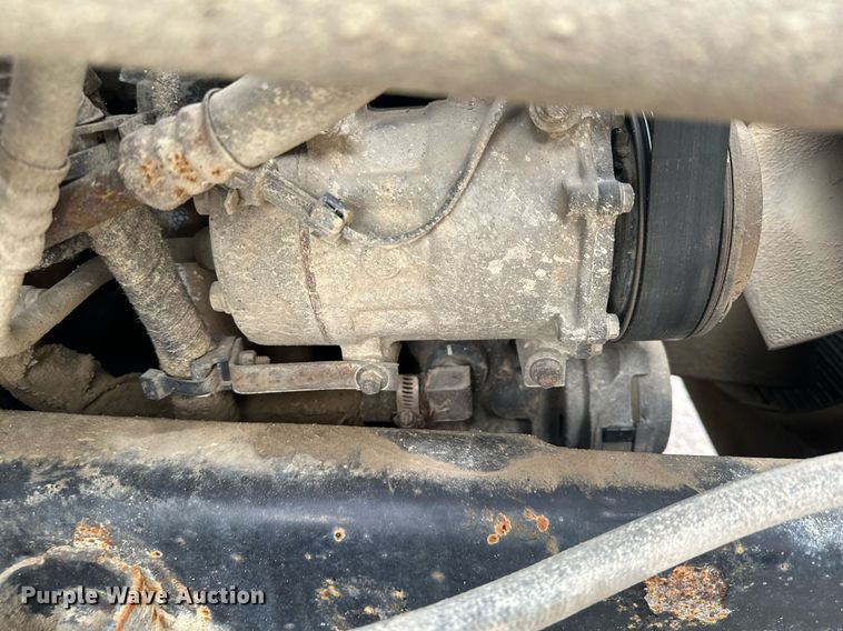 image for item KU9907 2007 Ford F750 Super Duty  utility / service truck