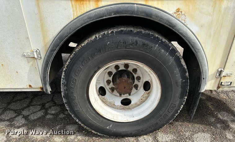 image for item KU9907 2007 Ford F750 Super Duty  utility / service truck