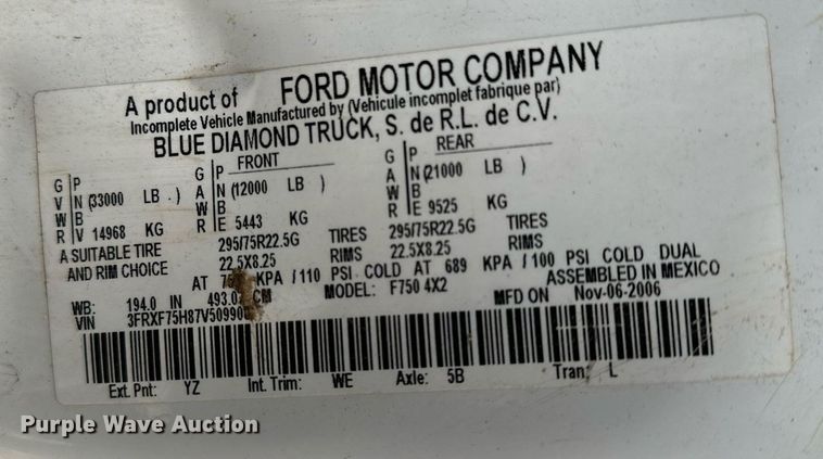 image for item KU9907 2007 Ford F750 Super Duty  utility / service truck