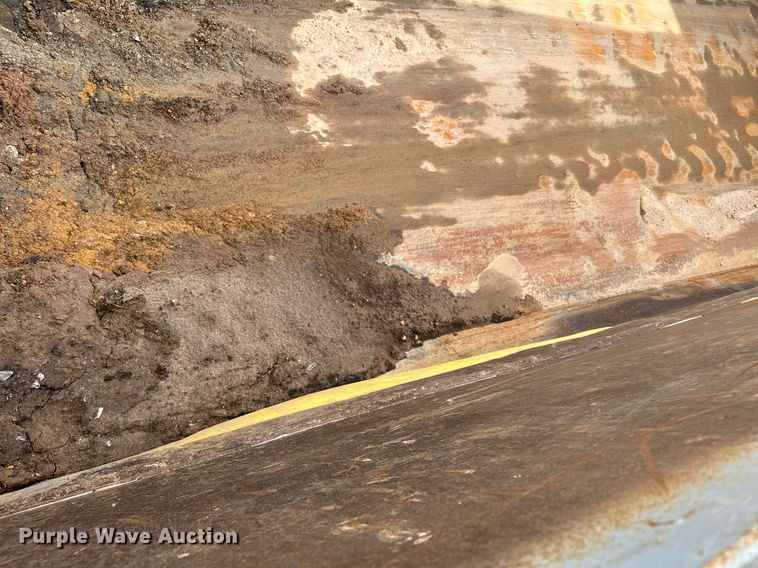 image for item KU9908 2005 Mack CV713 Granite  dump truck