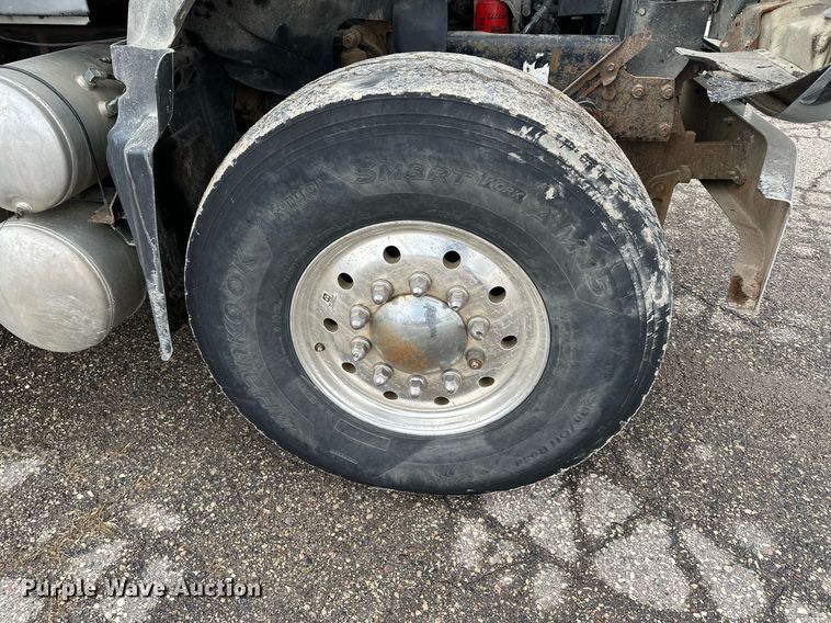 image for item KU9908 2005 Mack CV713 Granite  dump truck